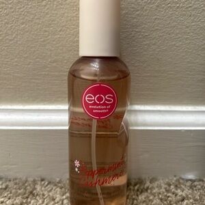 EOS Holiday Body Mist Peppermint Cashmere Fragrance Spray Hyaluronic Acid 6 OZ